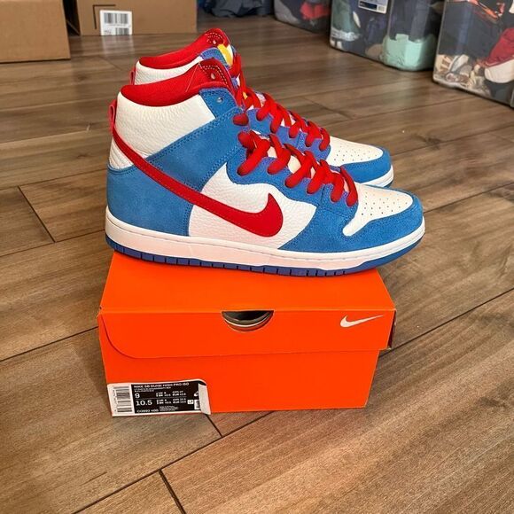 Nike Dunk High Pro SB Doraemon Athletic Sneaker Men 9 Blue/Red Suede- NEW IN BOX - Picture 2 of 7